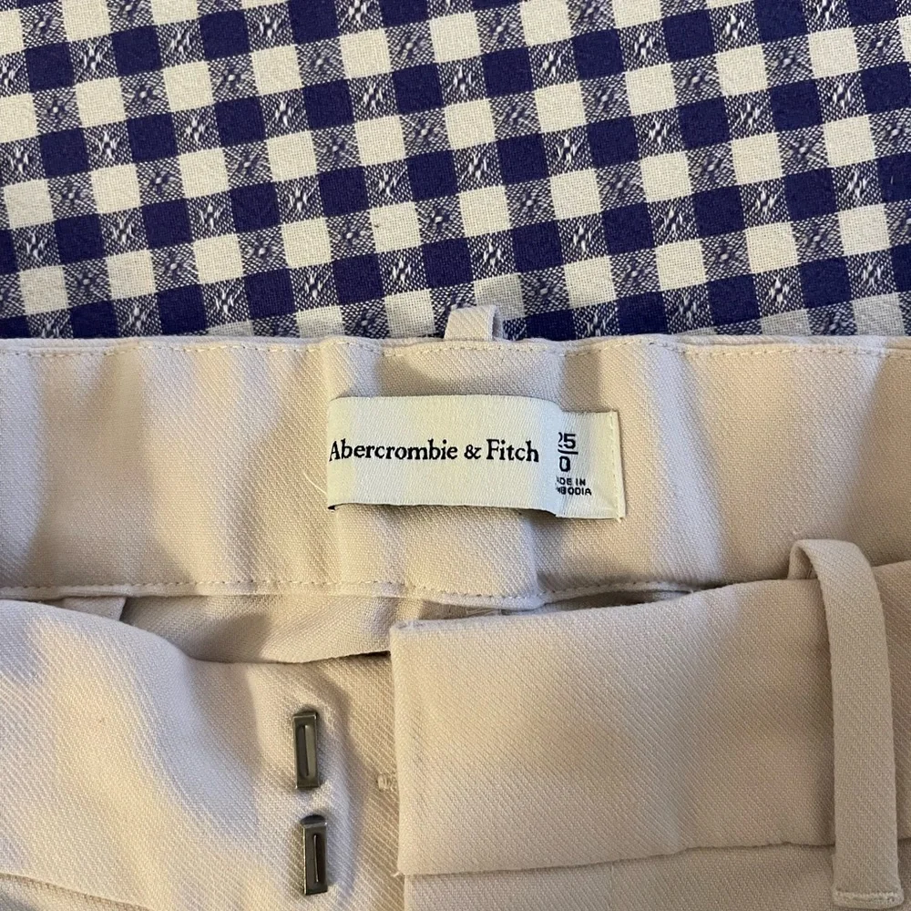 Abercrombie and Fitch Tailored Flare Pant (Light Taupe) - Picture 4 of 4